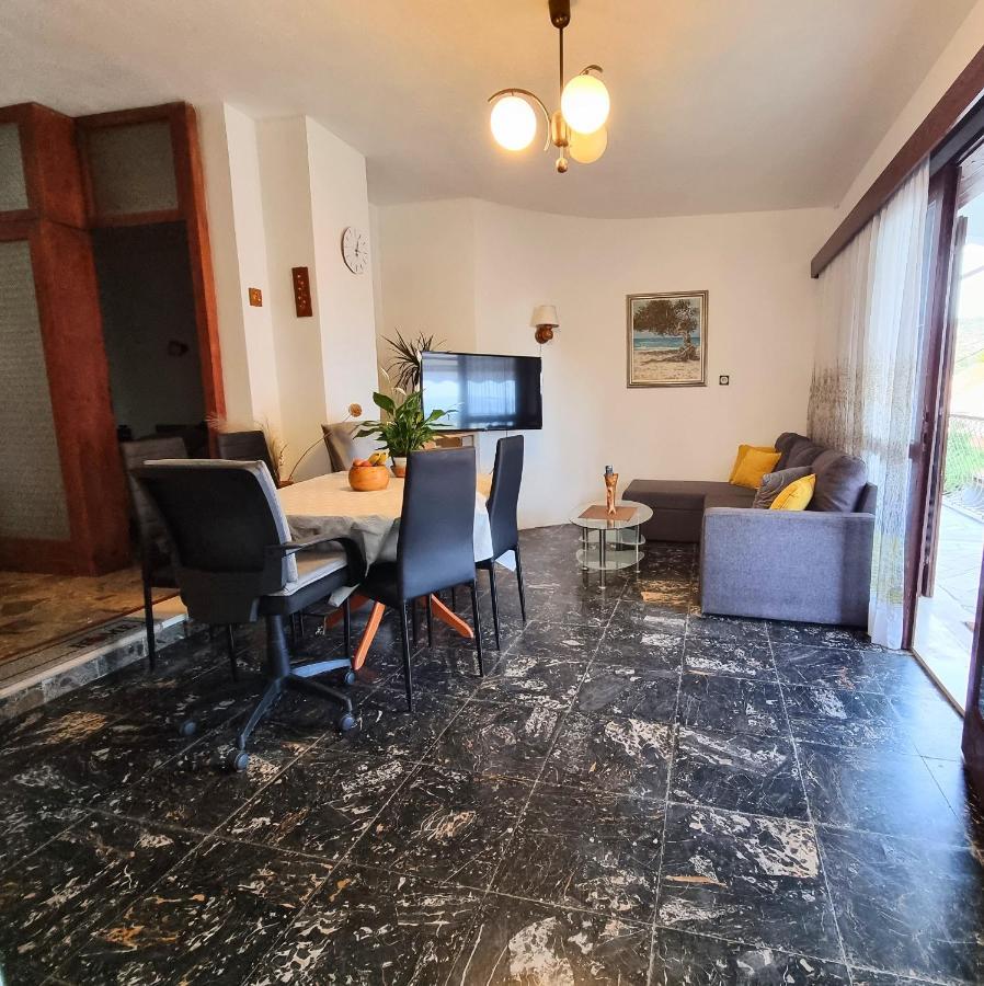 Villa green Traù Esterno foto